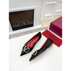 Valentino flat shoes